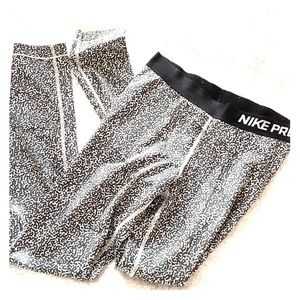 Nike pro leggings!